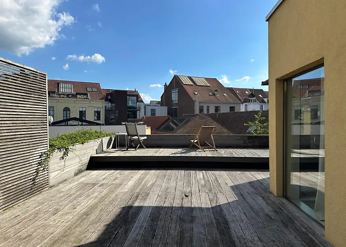 Down Town Penthouse With Private Parking